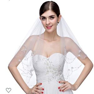 Edith Qi floral pearl lace beaded 2 tier veil NWOT